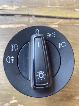 VYPÍNAČE SVĚTEL VW AUDI SEAT ŠKODA - 5