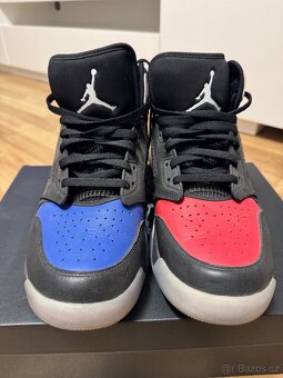 Jordan 46 - 5