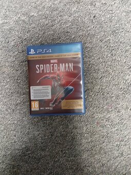 Prodám ps 4 pro - 5