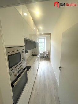 Pronájem bytu 1+1 36 m2, Sámova - Vršovice - 5