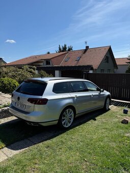 Volkswagen Passat - 5