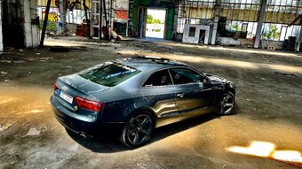 AUDI A5 3,2FSI Coupé manuál 6kvalt - 5