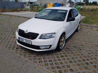 Prodám škoda Octavia III 1.6 TDI 66kw - 5
