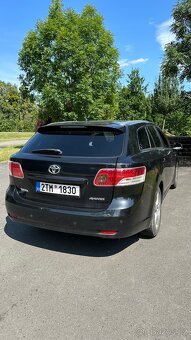 Toyota Avensis 2.2 D-CAT 2009 - 5