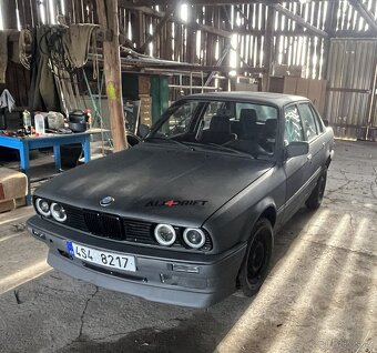BMW E30 316i (1985) + BMW E30 318i (1988) projekt / renovace - 5