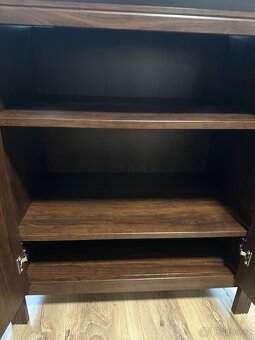 Skříňka- tmavý ořech - 5