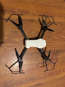 Dron s kamerou - 5