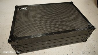 Pioneer XDJ RX3 + case UDG - 5