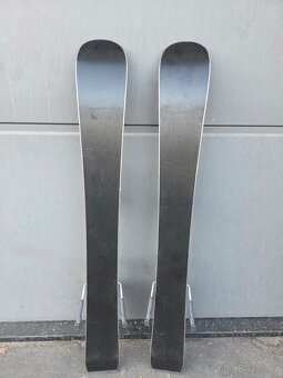 Dětské lyže ATOMIC, 70 cm + lyžáky + přilba - 5