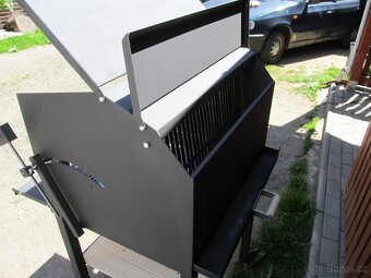 Prodám zahradní gril na kýtu, krůtu. - 5