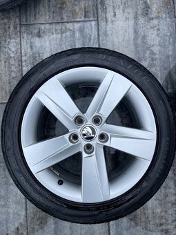 5x100 215/45 R16 letní sada - originál Škoda - 5