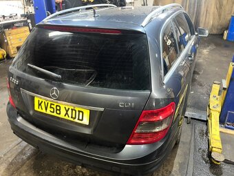 // Mercedes C220 CDI 125kw W204 combi //DÍLY - 5