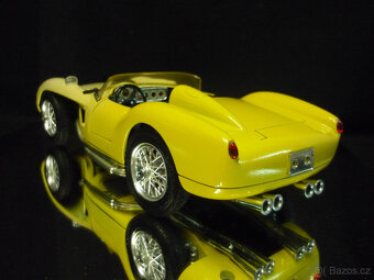Ferrari 250 Testarossa 1957 žlutá Bburago 1/18 - 5