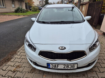 Kia Ceed combi 1.6 CRDi 94kW rok 2013 - 5