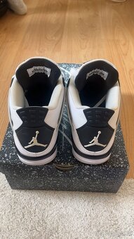 Jordan 4 Military Black - 5