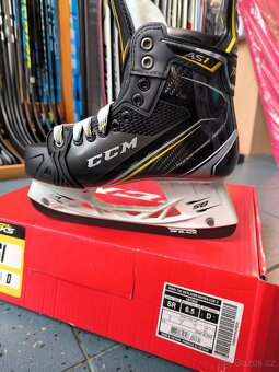 Hokejové brusle CCM Tacks AS1 - 5