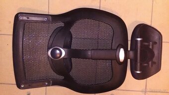 Prodám náhradní díly na kancelářskou židli Saturn - 5