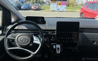 Hyundai Staria Koupeno v Čr 4x4 Tažné DPH - 5