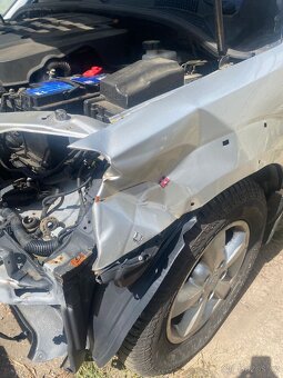 Prodám KIA sorento nafta - 5