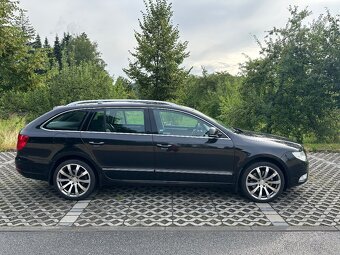 Škoda Superb Combi 2.0 TDI 125 kW 2011 - 5
