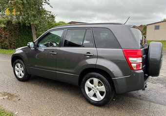 Suzuki Grand Vitara 2.4i benzín 124kw - 5
