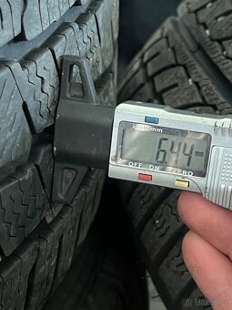 215/60R17C 109/107 T zimní MICHELIN - 5