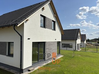 Moderní nízkoenergetický dům v Dřítči – výjimečné, na dosah - 5