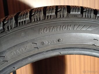 Zimní pneumatiky 225/45 94V R17, vzorek 2x 8mm Dot 0324 - 5