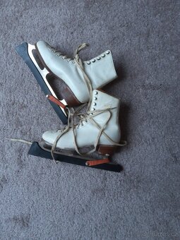 Dámské brusle vel,.38 - 5