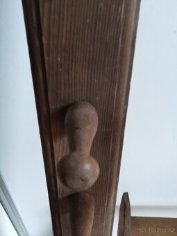 Věšáky - 5