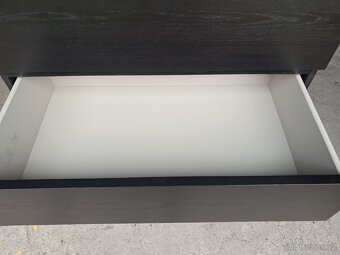 Ikea komoda Malm 4 zásuvky černá - 5