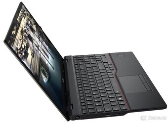 Fujitsu LIFEBOOK E5512 15.6" IPS i7-1255U 32GB 1TB Záruka - 5