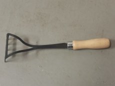 Výhodný set NOVÉHO ručního zahradního nářadí - vyrobeno v ČR - 5