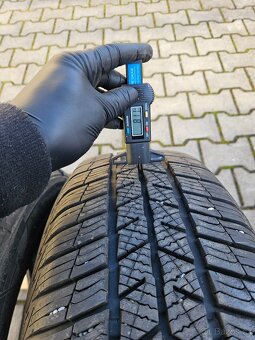 Zimní Barum 195/65/15 - 95% - 5