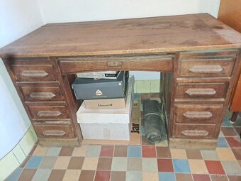 Prodám dubový stůl - 5