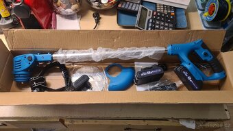 Aku sekacka na travu - 5