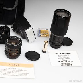 Canon A-1 se dvěma objektivy a příslušenstvím - 5
