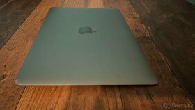 Apple MacBook 12" space grey LCD display - 5