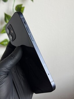 iPhone 12 256GB černý - 100% baterie - 5