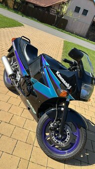 Kawasaki GPX 600R - 5