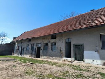 Připravujeme k prodeji 2 rodinné domy s pozemkem 3690m2 - 5
