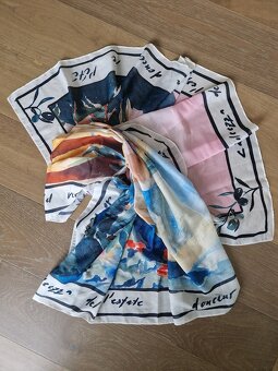 velký šátek přes plavky H&M - 5