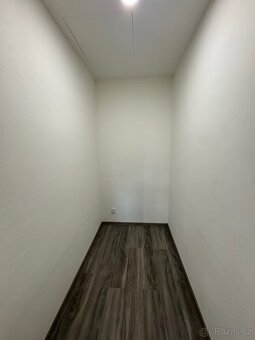 Pronájem bytu 1+kk s šatnou a parkovacím stáním bez provize - 5