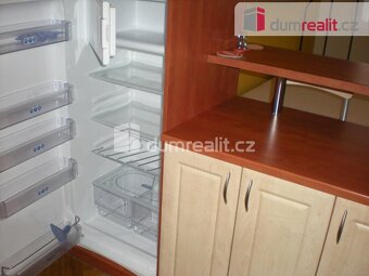 Pronájem 1+kk 30m2 P10 Vršovice rekonstrukce zařízený - 5