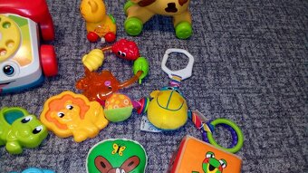 Hračky pro nejmenší,cena celkem - 5