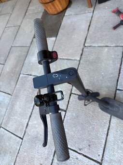 Prodám elektrokoloběžku Xiaomi Mi Electric Scooter 1S - 5