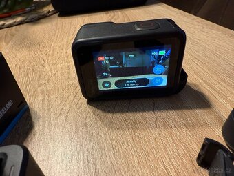 Gopro Hero 9, ovladač, 6x baterie, příslušenství - 5