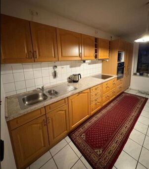 Rovná dubová kuchyně s vestavěnými spotřebiči,5732 - 5