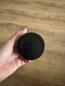 Prodám pevný objektiv Canon EF 50mm - 5