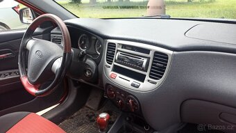 Kia Rio 1.5 CRDI - 5